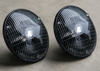 Traditional 7″inch LED Headlights (Pair) BLACK
